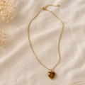 Le Collier l'Eclatante