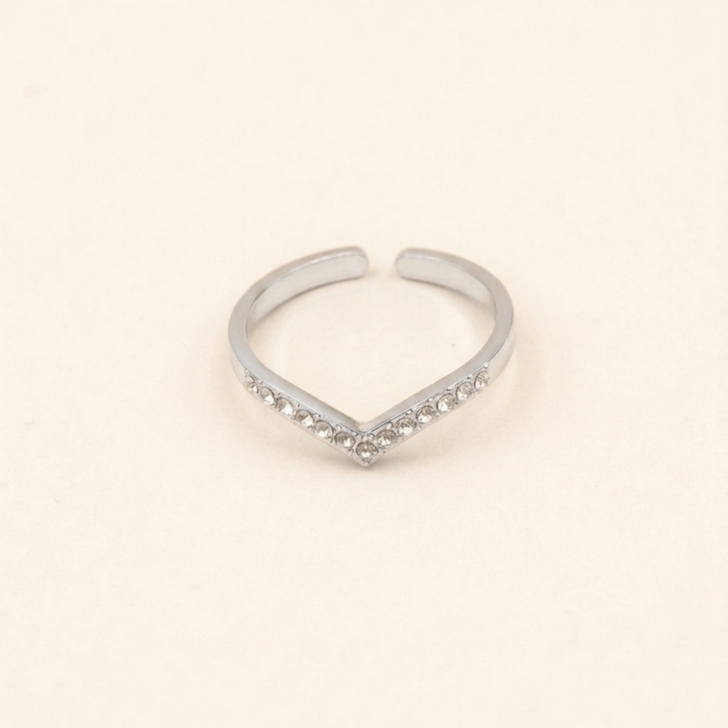 Bague ouverte en forme de cœur, finition argentée, avec détails scintillants